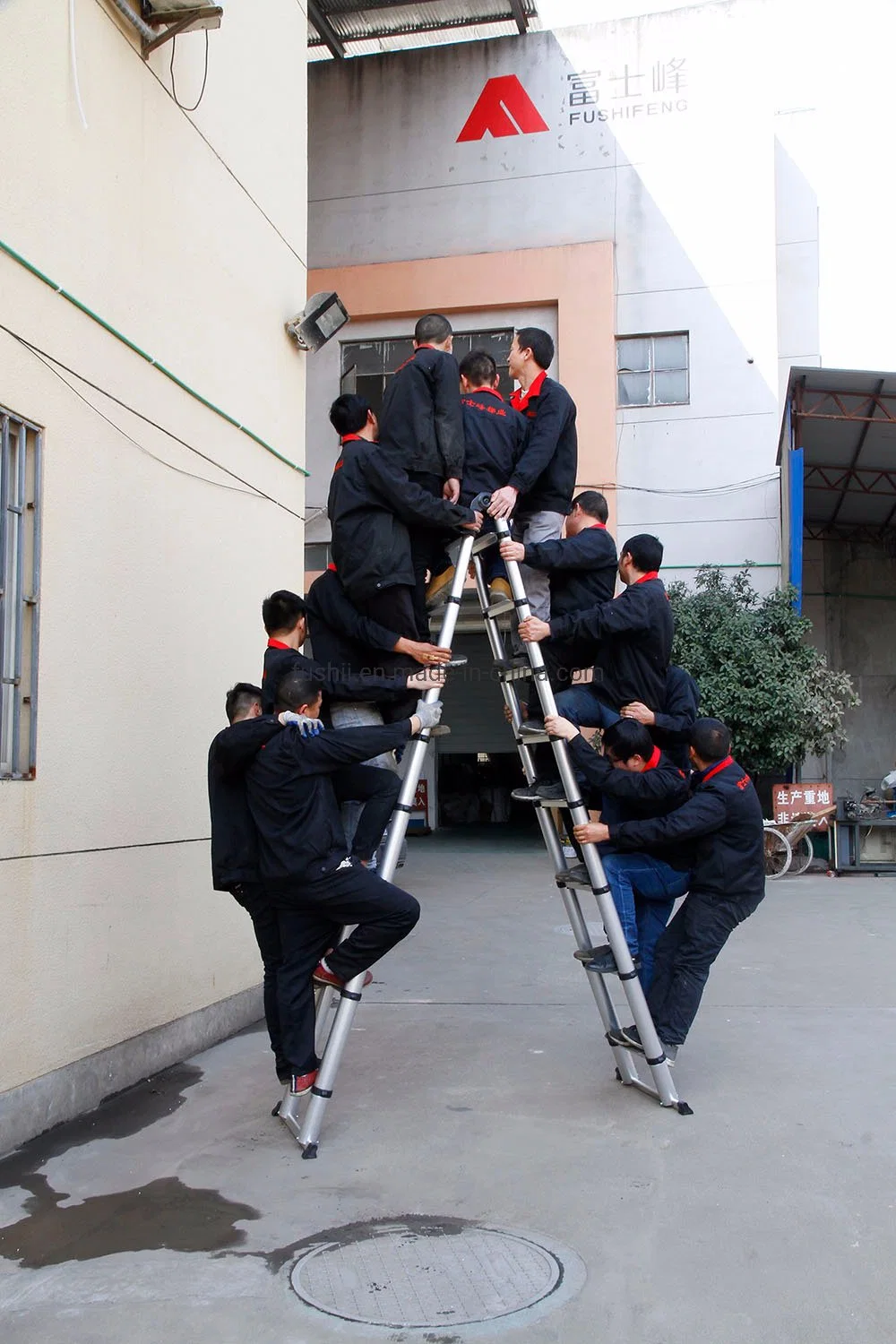 5m Double Sides Magic Aluminum Multi-Function Foldable Telescopic Ladder En131