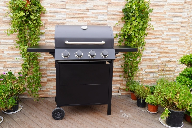 Wholesale/Supplier Outdoor 4 Burner Gas Grill Commercial Propane Barbecue Cooking Grill with Wheels and Storage