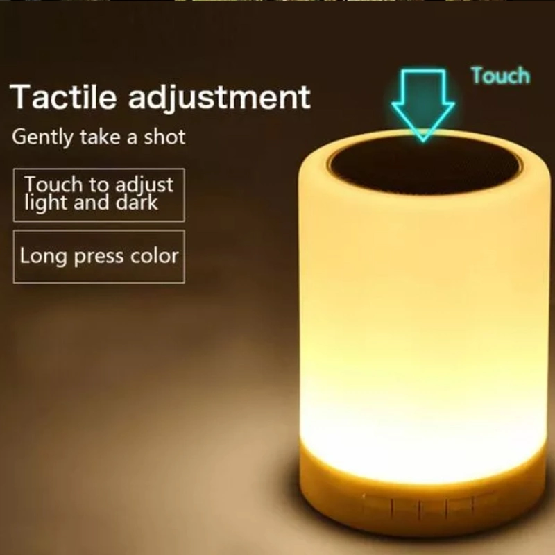Réveil numérique avec lampe portable à LED, haut-parleur Bluetooth et fonction tactile USB.