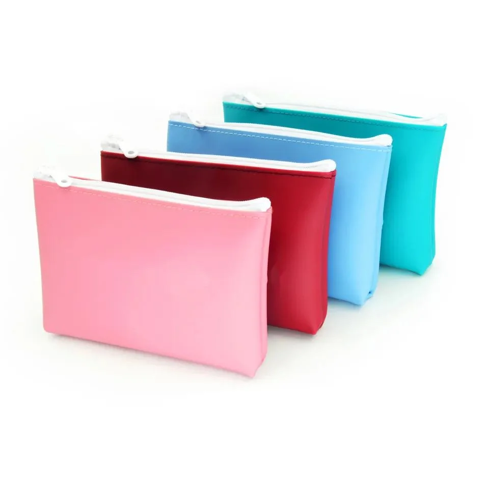 Silicone Makeup Bag Soft and Comfortable Silicone Toiletry Bag Fashion Travel Cosmetic Bag for Women and Girls