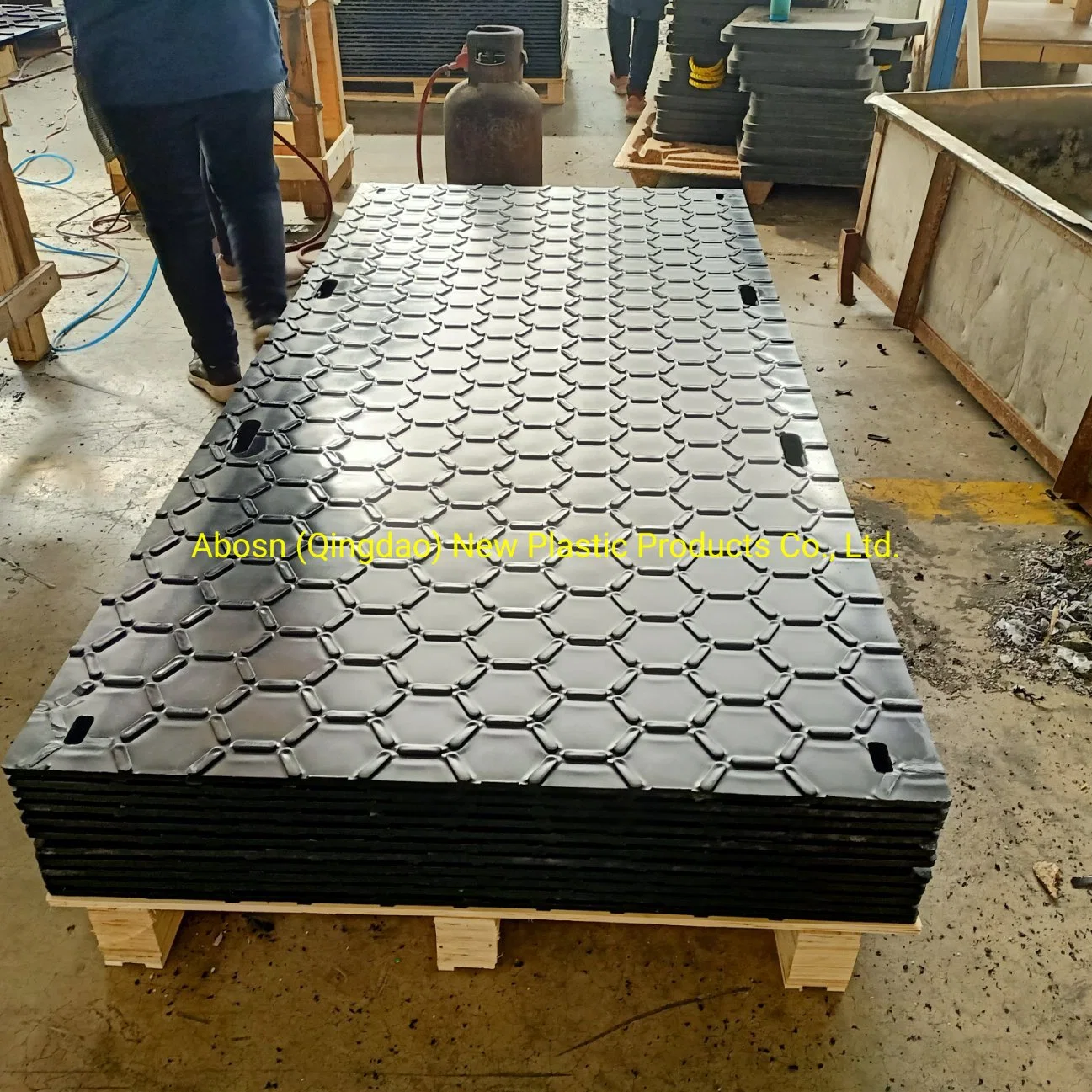 Safety Roadways Tracks Heavy Duty Ground Protection Mat