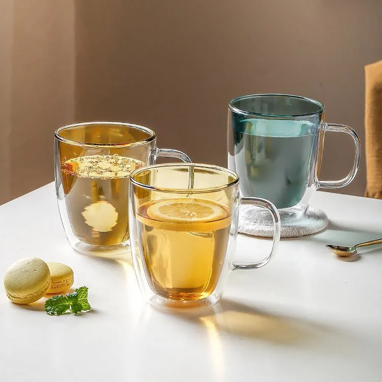 Couleur haute en verre borosilicaté adapté chaud et froid pour une grande capacité d'accueil tasse à café de jus de Créatif en verre coloré double