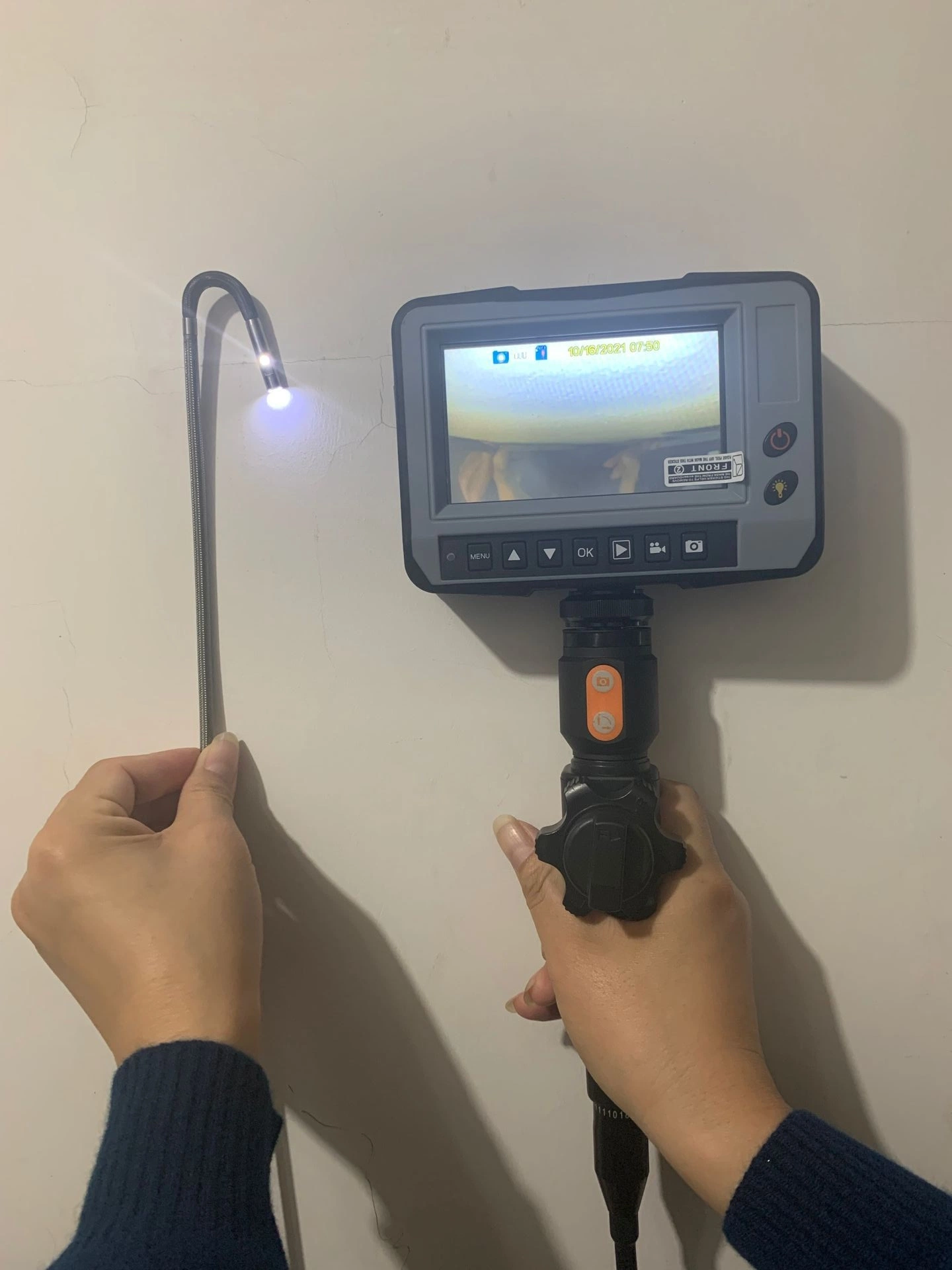 Portable Industrial Borescope with Dual Lens, 2 Way Articulation, 6mm Probe Lens, 1.5mts Testing Tube, Waterproof IP67