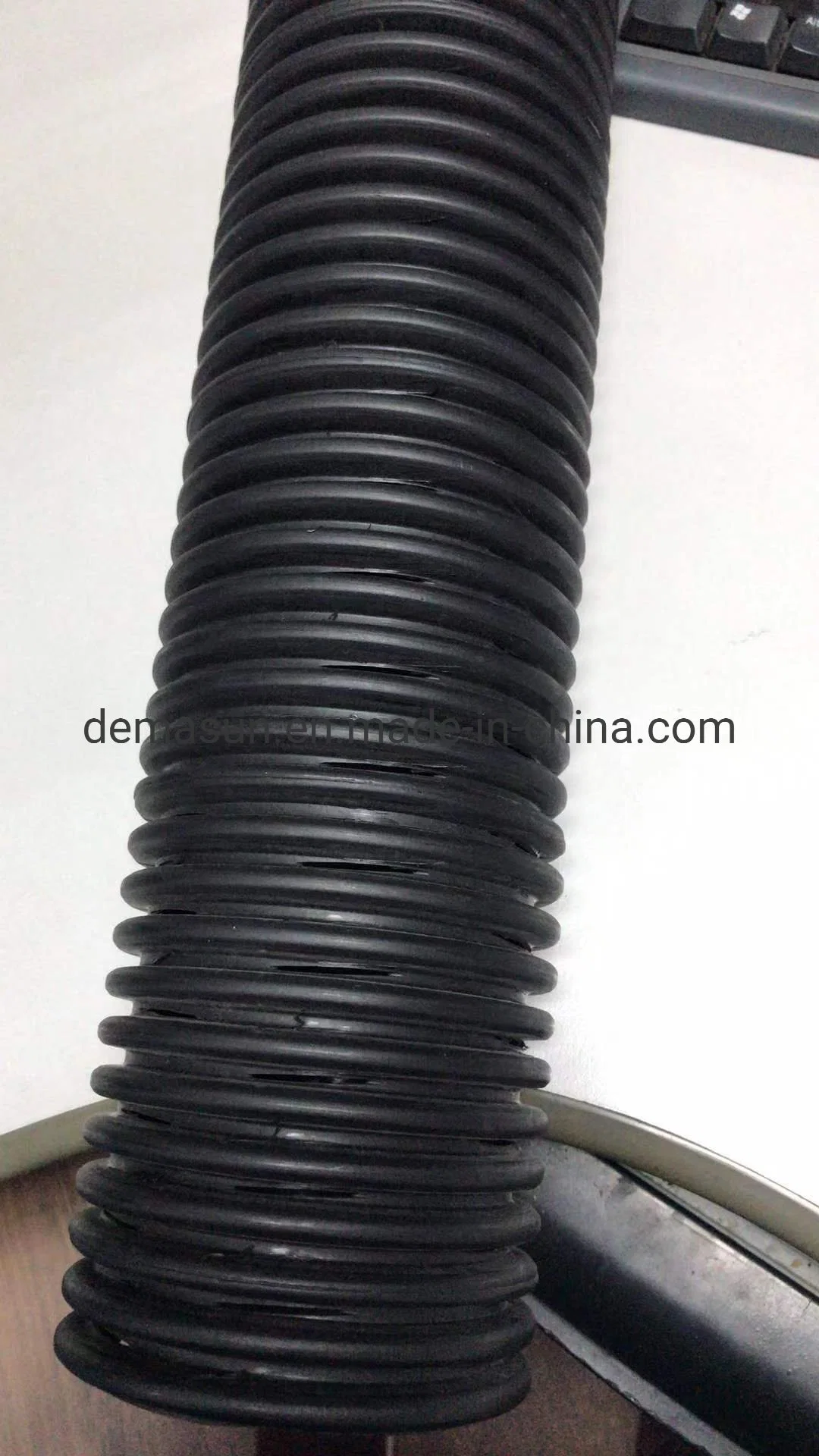 HDPE Corruguated perforante del tubo de PVC tubo PE de la máquina que hace la máquina máquina para fabricar tuberías de plástico Máquina de Perforación del tubo de PE perforante de plástico