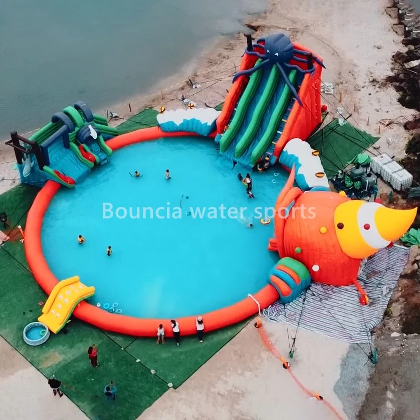 Parque aquático inflável de piscina de água com escorregadores para crianças/adultos, comercial e ao ar livre.