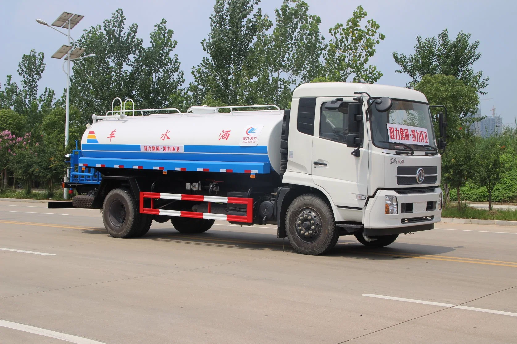 Hot Sale 10-12ton Dongfeng 4X2 Water Sprinkler Tank Truck China Water Spraying Tank Truck Water Sprayer