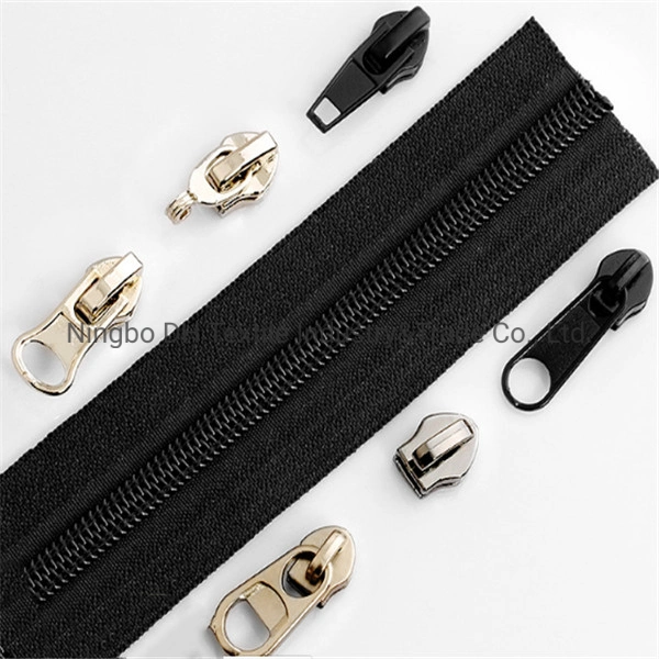 Hot Sale No. 5 Nylon Open End Zipper with Auto Lock Puller for Garments/Bags/Home Textile From Original Factory