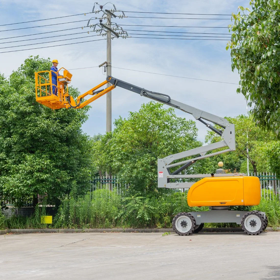 Mobile Aerial Platform 24m Telescopic Boom Lift Price