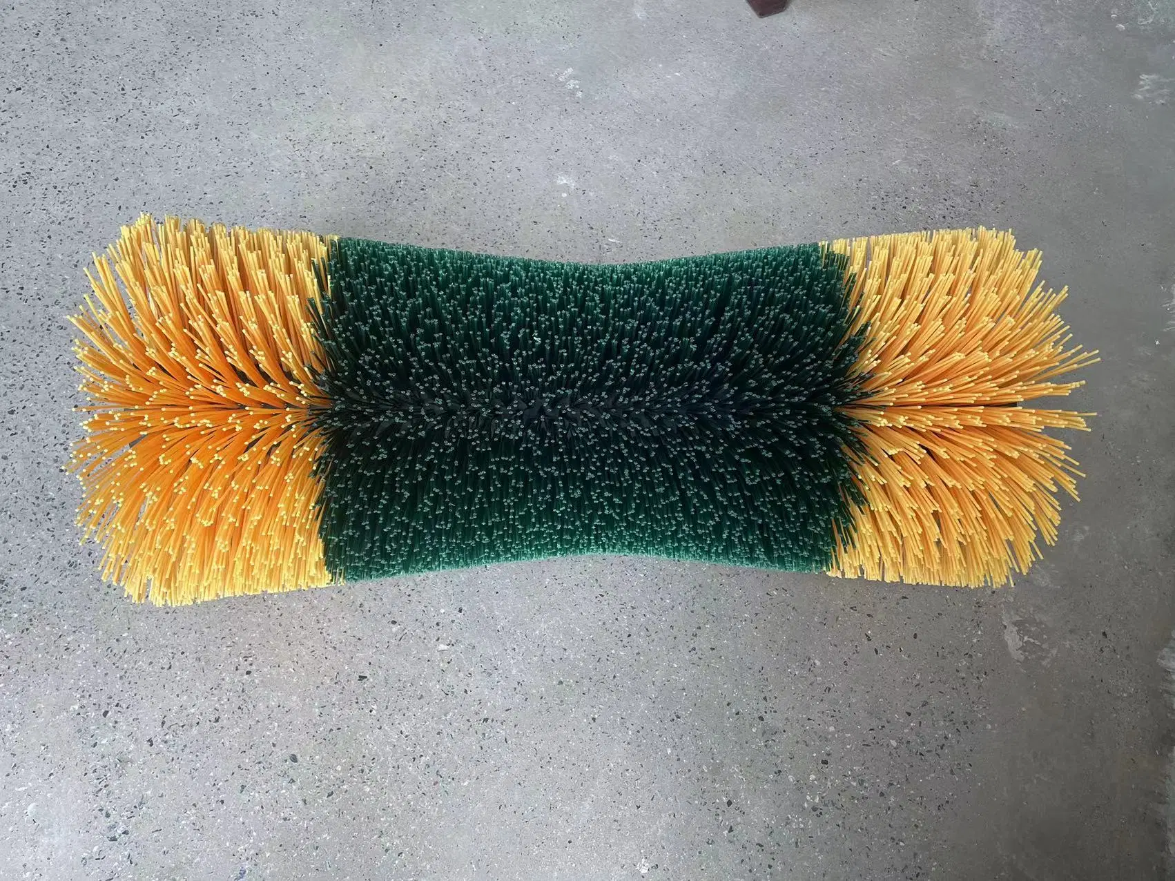 Customized Farm Equipment Part Manufacturer Nylon Cow Brush Automatic