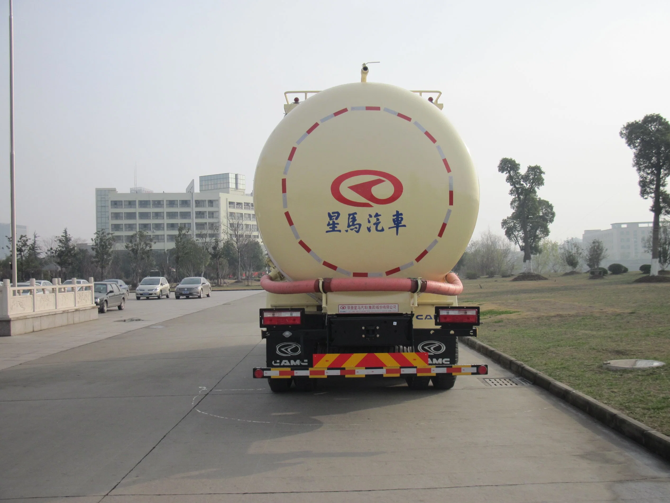 Цистерна Camc Bulk Cement Truck6X4 30m3 310 Л.С.