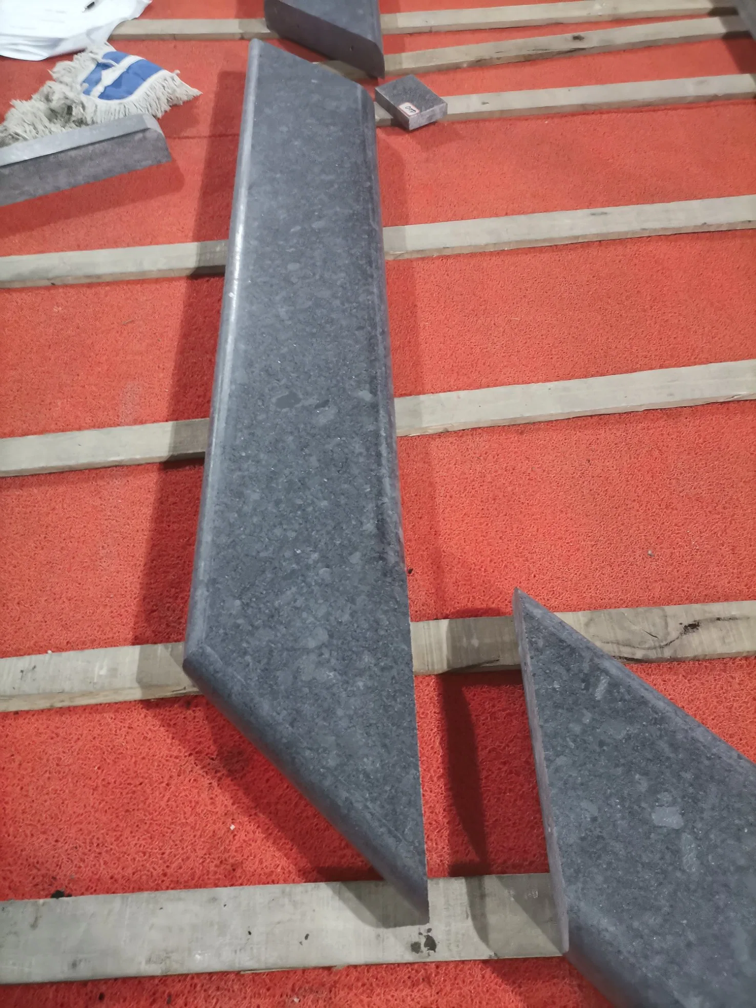 Honed Grey Granite Stone Products with Customized Size