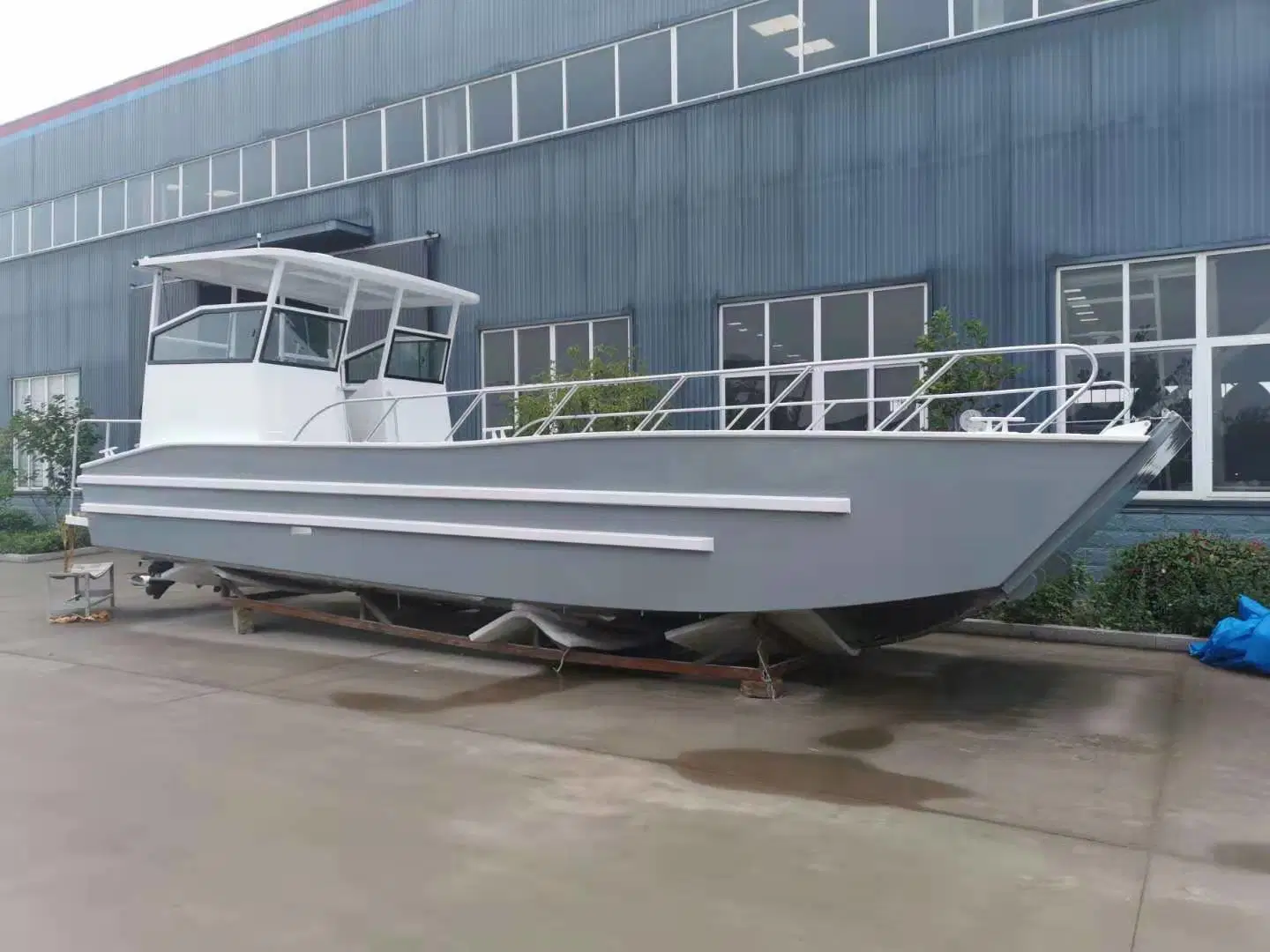 10m 32FT Aluminum Landing Craft Shallow Bottom Working Boat with Large Deck Space