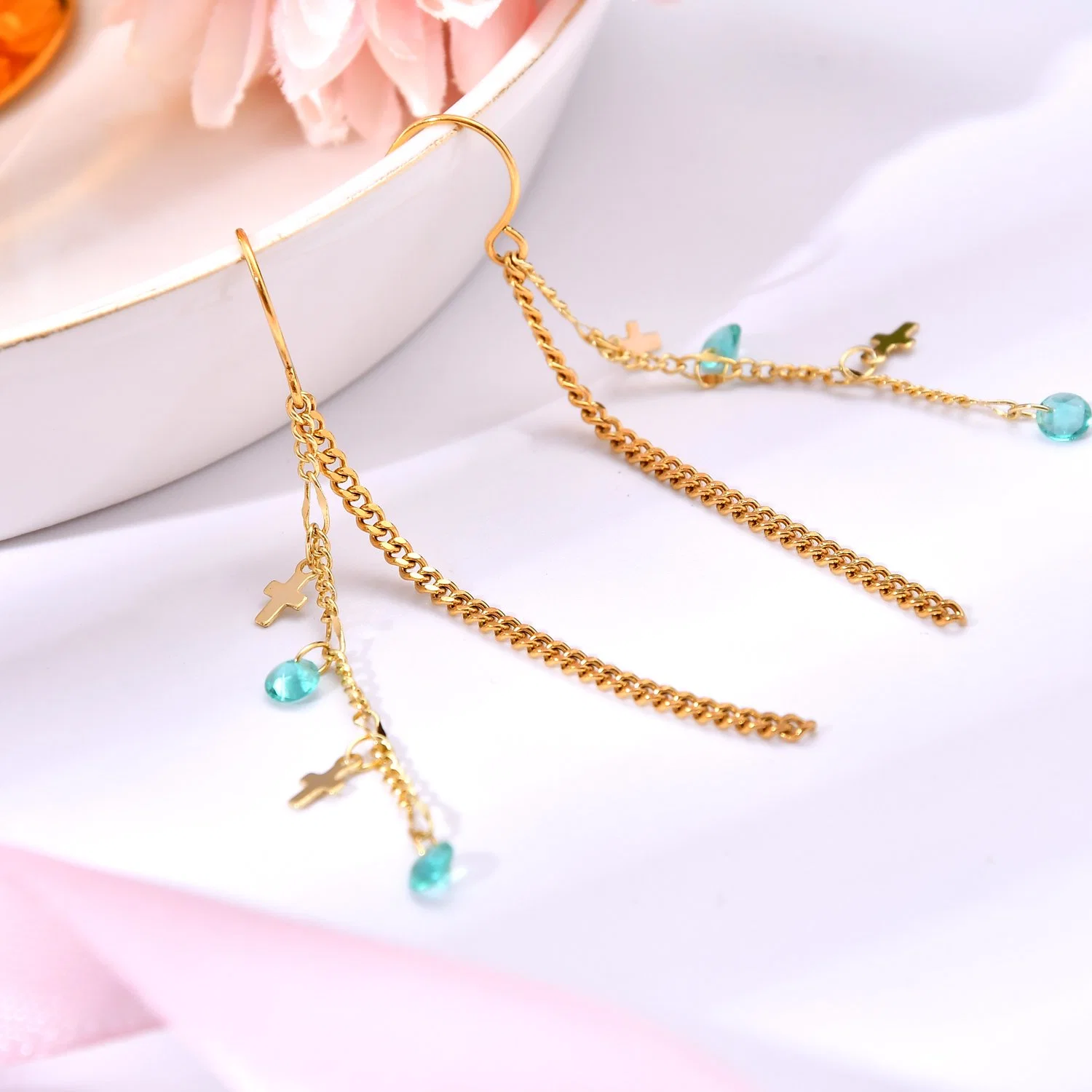 New Arrive Factory Wholesale/Supplier Stainless Steel Jewellery Fashion Shining Gold Plated Earring with Stone and Cross