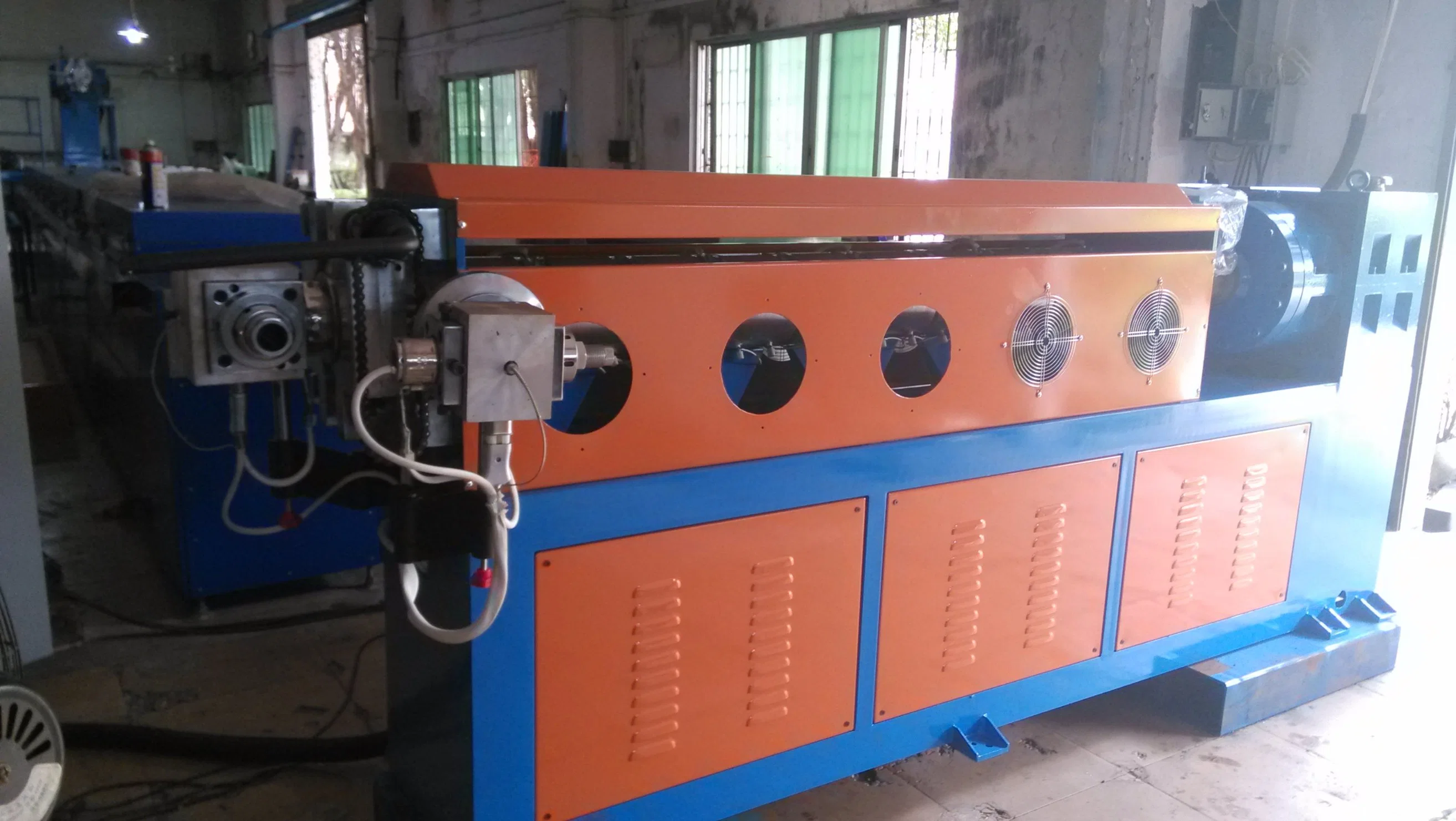 Customized PVC Electric Wire Insulation Extruding Machinery