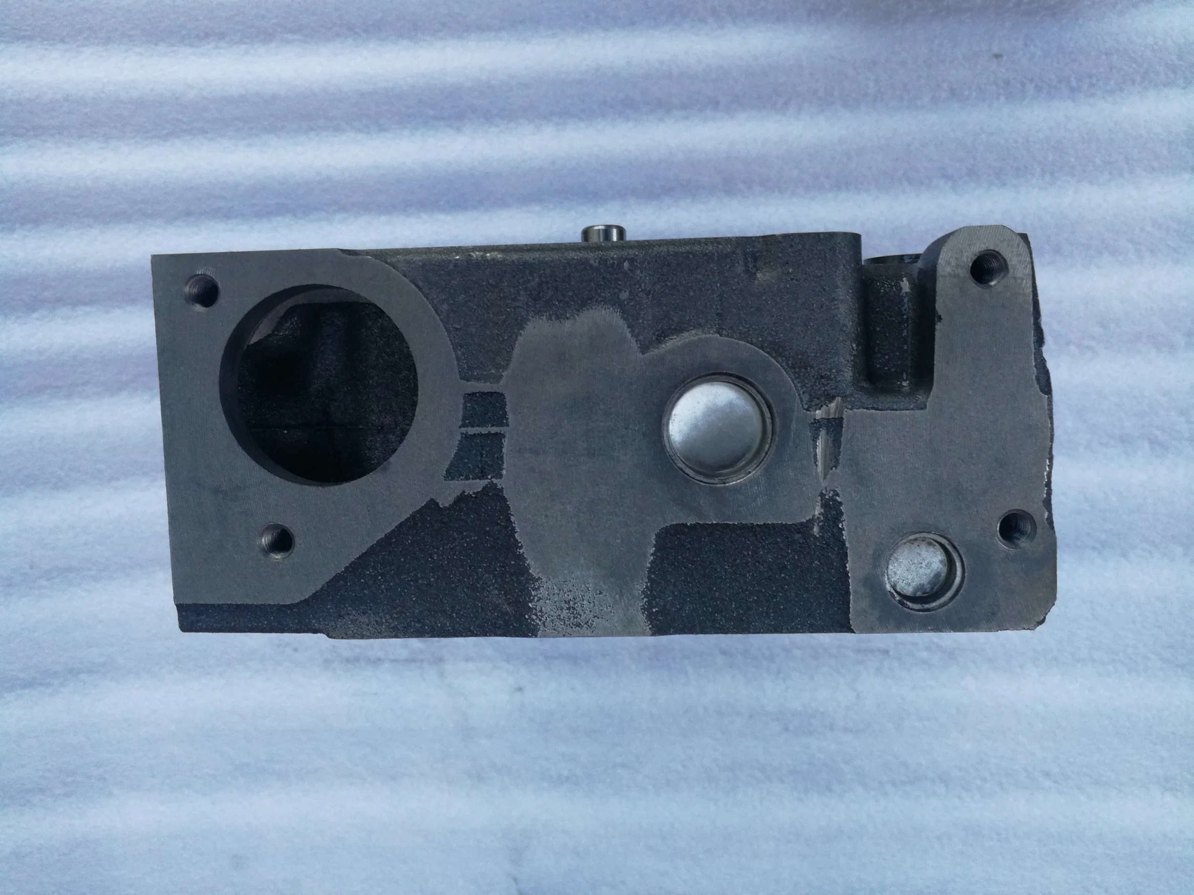 Factory Supply OEM Auto Engine Agriculture Machinery Car Cylinder Head