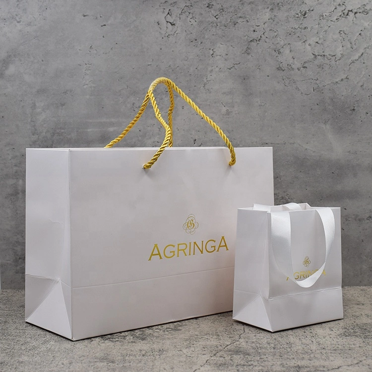 Retail Logo Environmental Friendly Clothing Packaging Black Paper Shopping Bag Cosmetic Gift Paper Bag