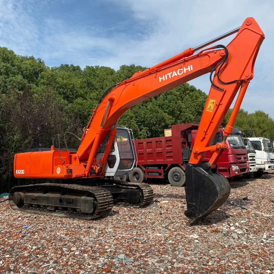 Utiliza el japonés Hitachi EX200 excavadora de cadenas buenas condiciones.