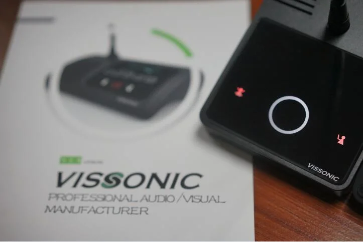 Система для проведения видеоконференций Vissonic Desktop Основная конференц-микрофон