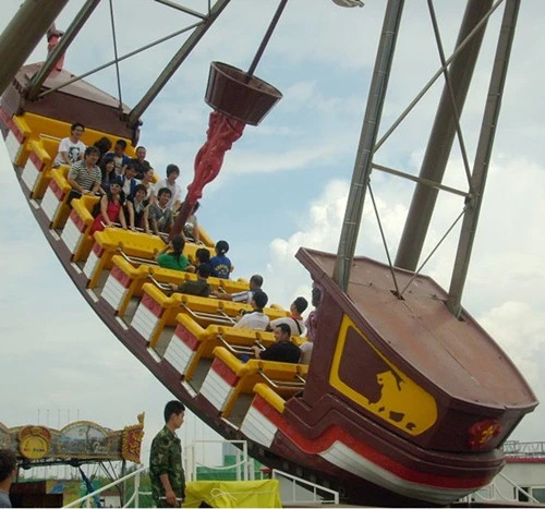 China Manufacturer Amusement Park Products Pirate Ship Rides Family Games 24 Seats