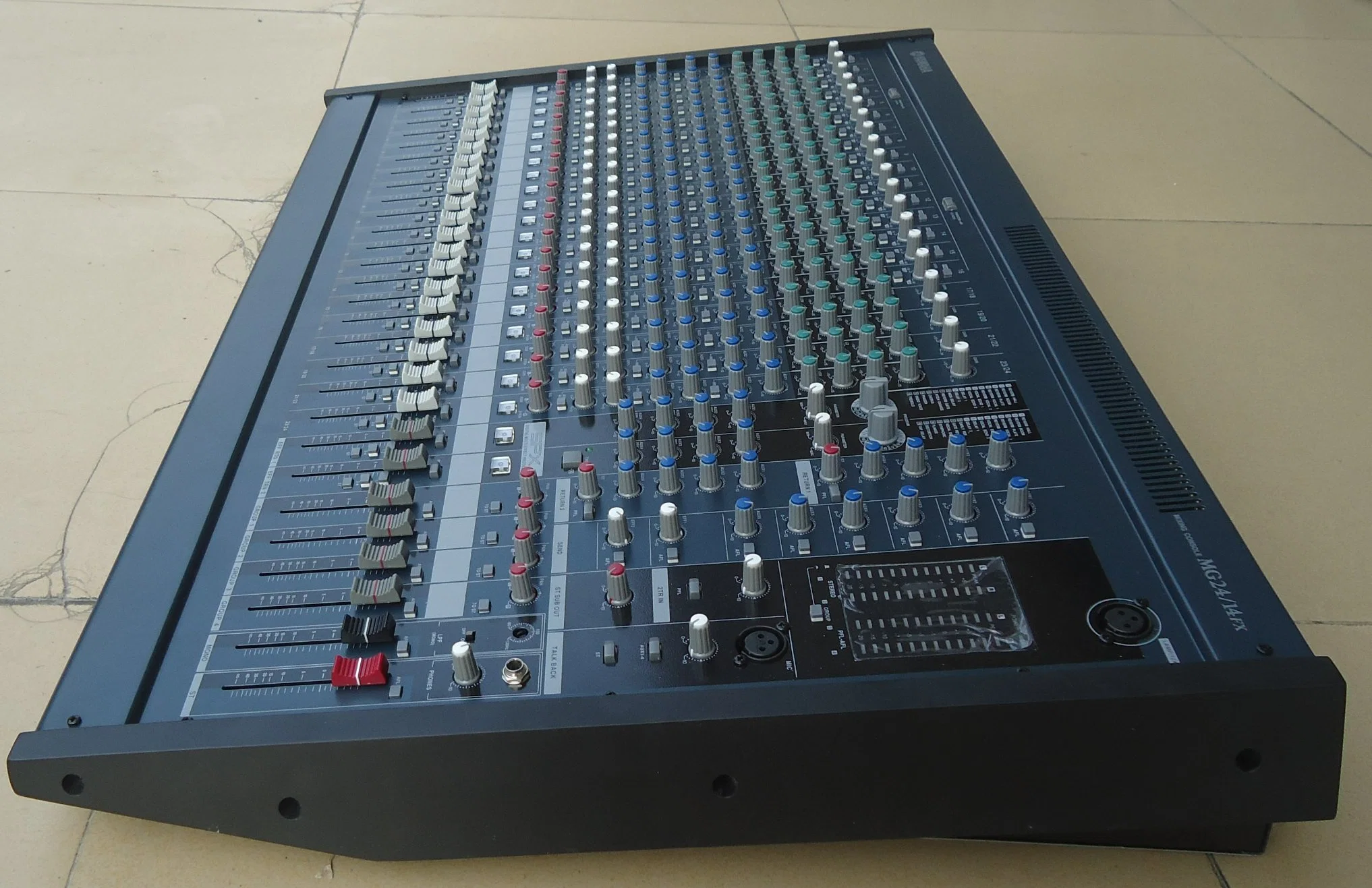 24CH professioneller Audio-Karaoke-Mixer