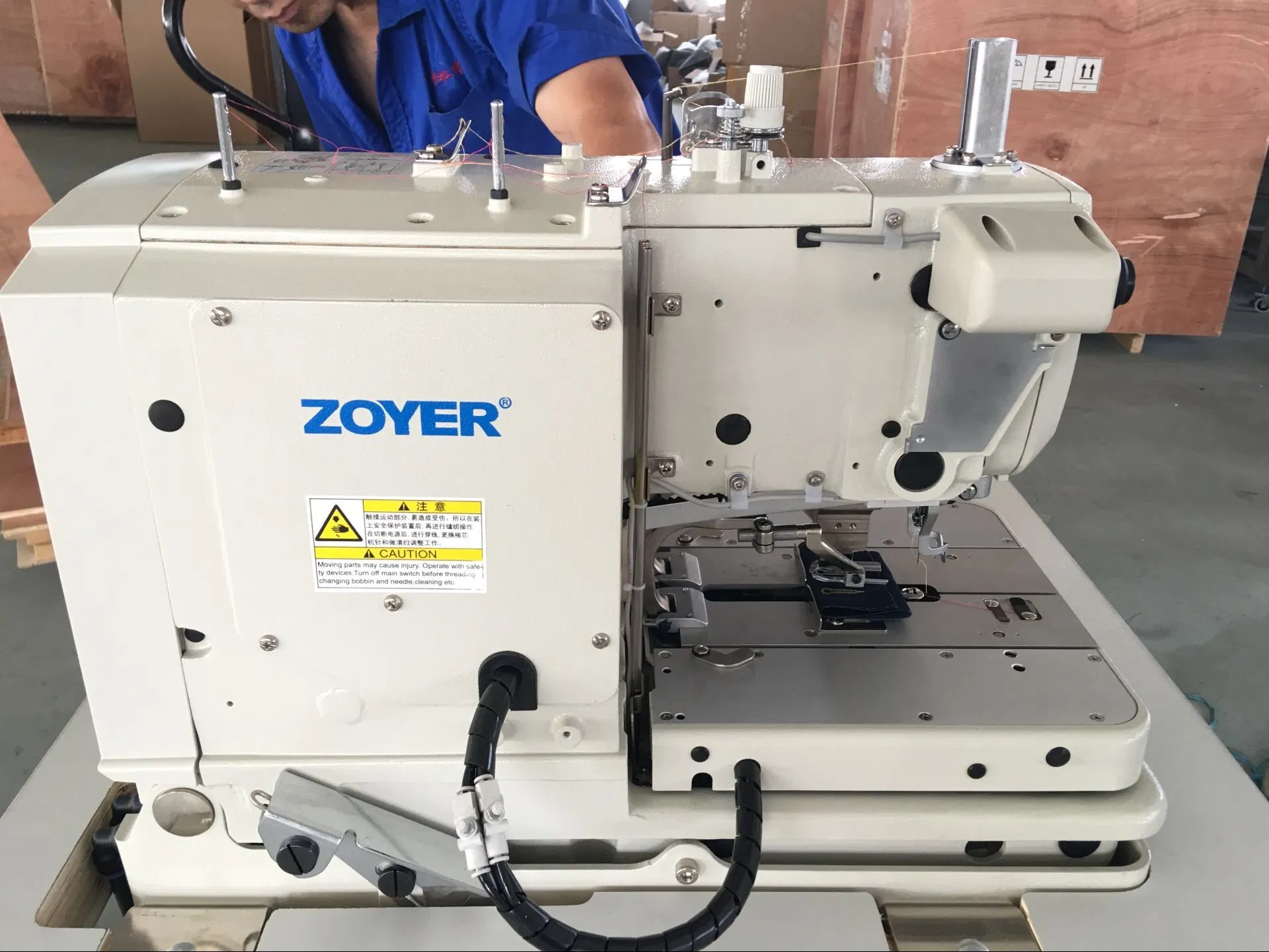 Zy9820 Zoyer High Speed Eyelet Button Holing Sewing Machine