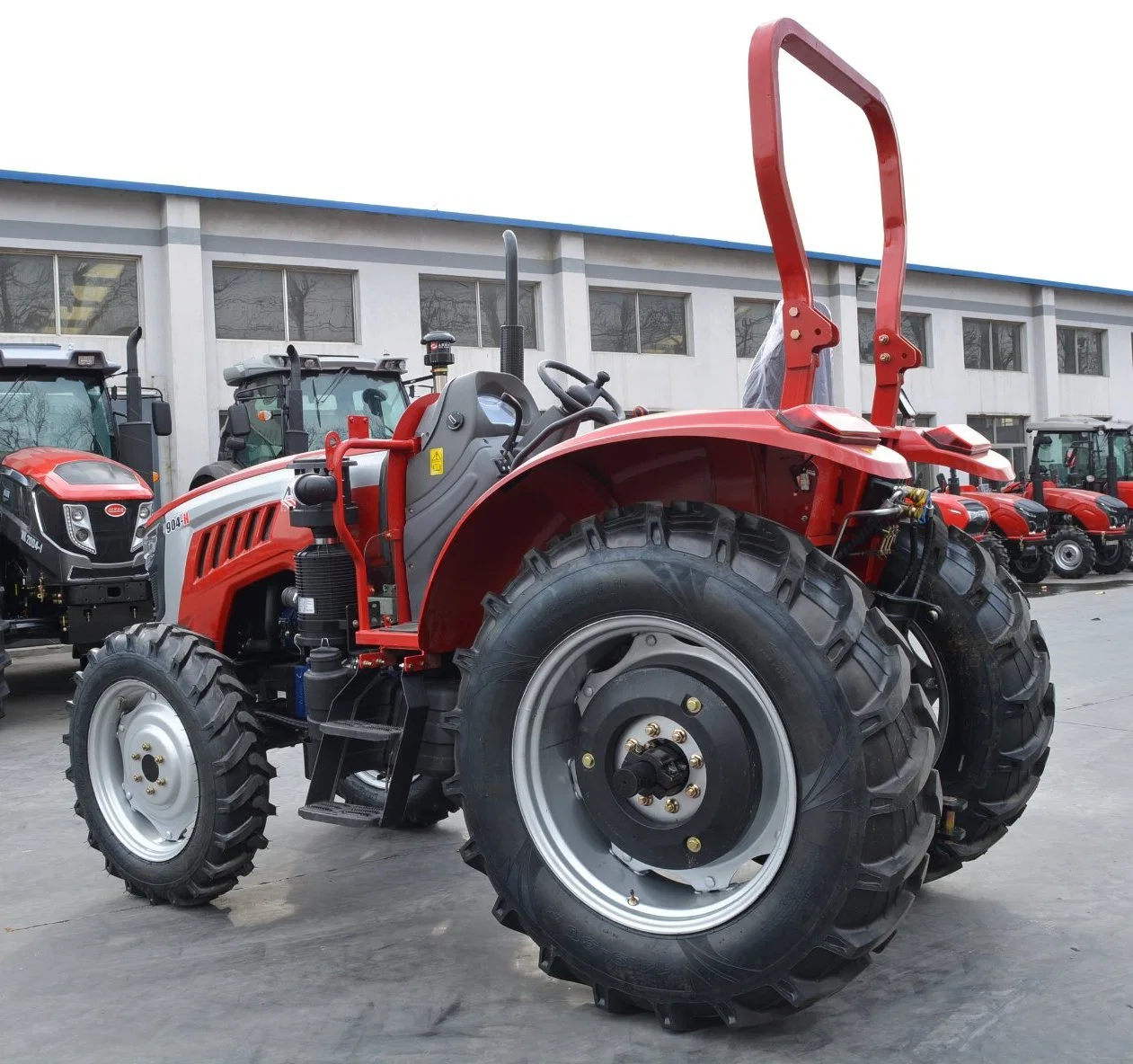 Comprar Barato preço fabricadas na China Agricultura Tractores Mini-Tratores 4X4 4WD pequena barata Tratores Agrícolas Jardim Trator para venda