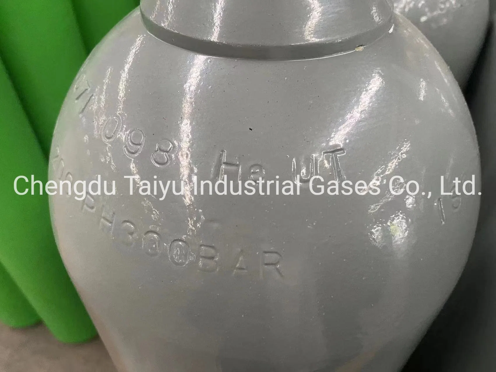 Great Quality High Purity UHP Industrial Gas Helium He Gas 99.999%/99.9999% 6m3/7m3/10m3 China Factory Best Prices