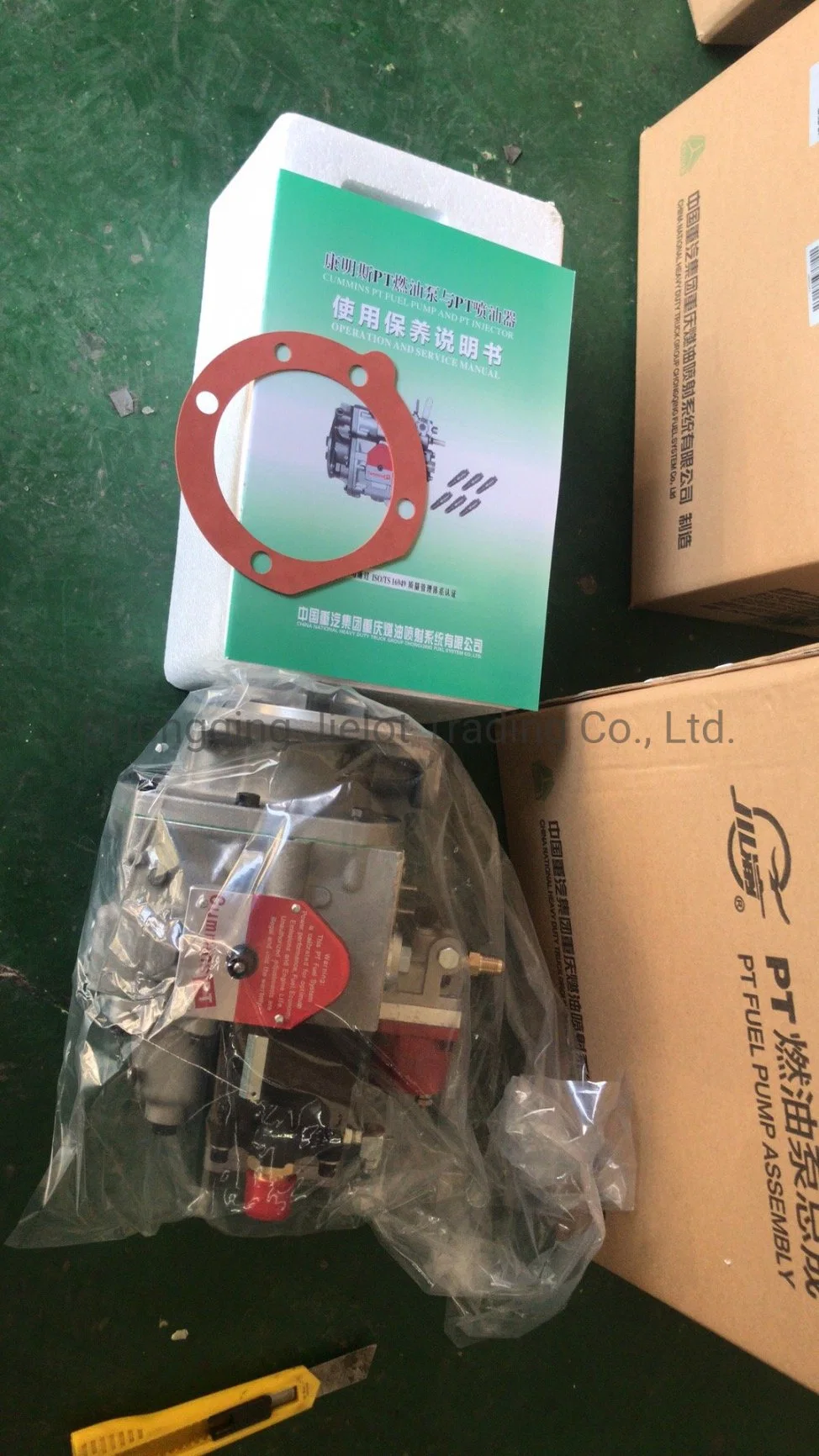 Fuel Injection Pump PT Pump 3075529-B957 3075529 3015958 4915474 Ccec Chongqing Engine Parts for Cummins Ktaa19 Nta855 Kta38