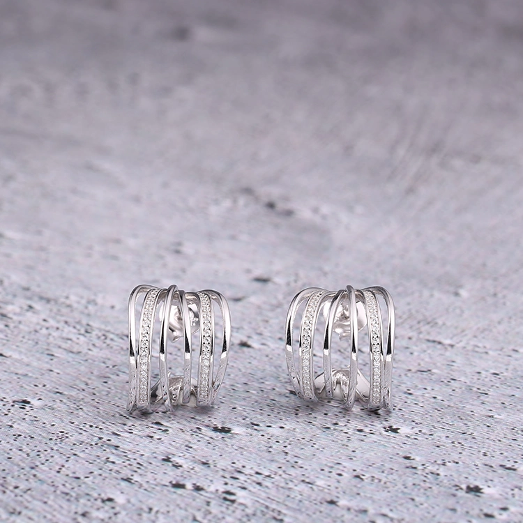 Diseño clásico C forma Cubic Zirconia Stud Earrings joyas para mujeres regalos.