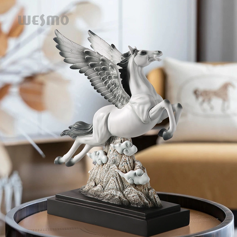 Resin Sculpture Tabletop Ornaments for Home Decoration Luxury Horse for Home Decor
