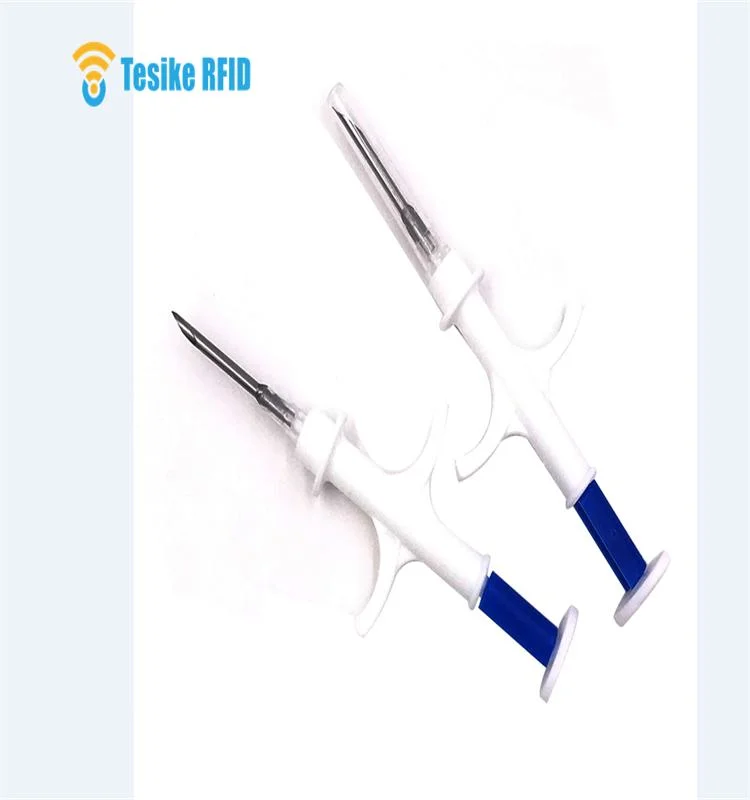 بطاقة شرائح RFID Microchip 13ر56 ميجا هرتز NFC Ntag216 مع محقنة لمدة الكلب 2.12*12 مم