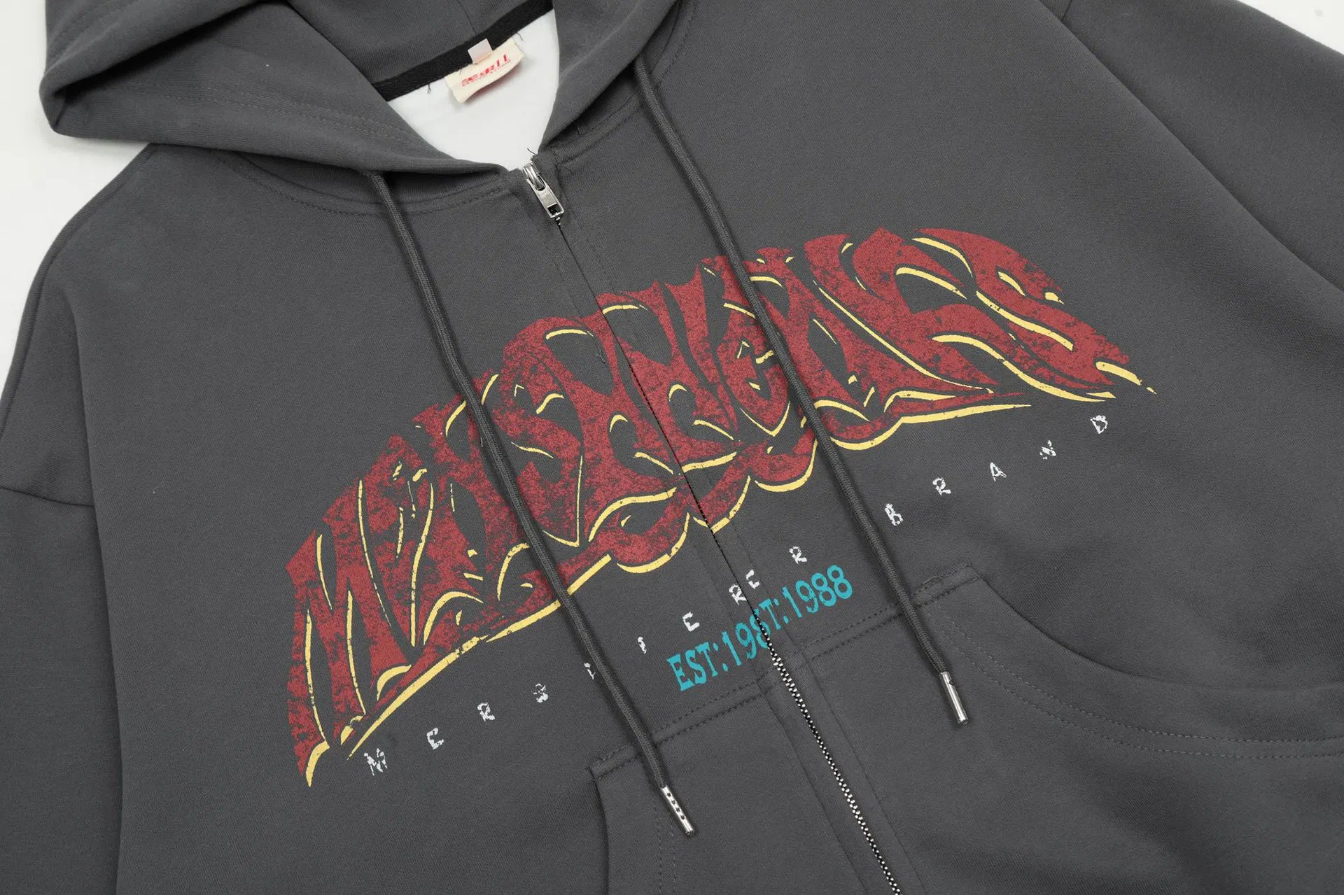 Nuevo estilo Hoodie Cantidad DIY OEM Logotipo personalizado Unisex bordados de alta calidad 500 g de peso normal de desgaste de la calle