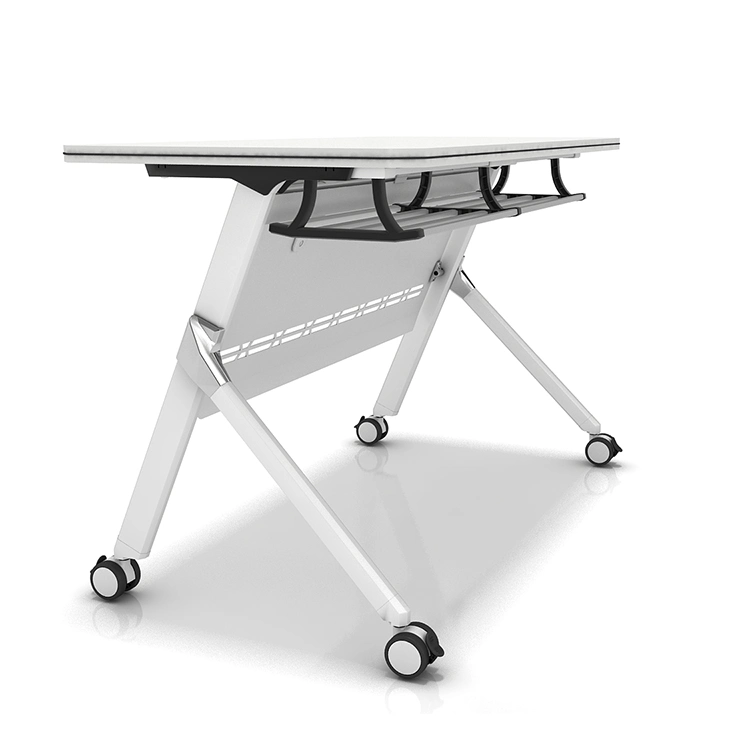 Удобный стол для тренинга с возможностью перемещения по металлу