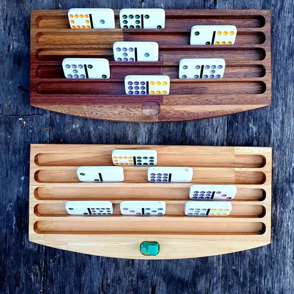 Fábrica Custom Manufacture Mexican Train Holder Hub Dominoes Game