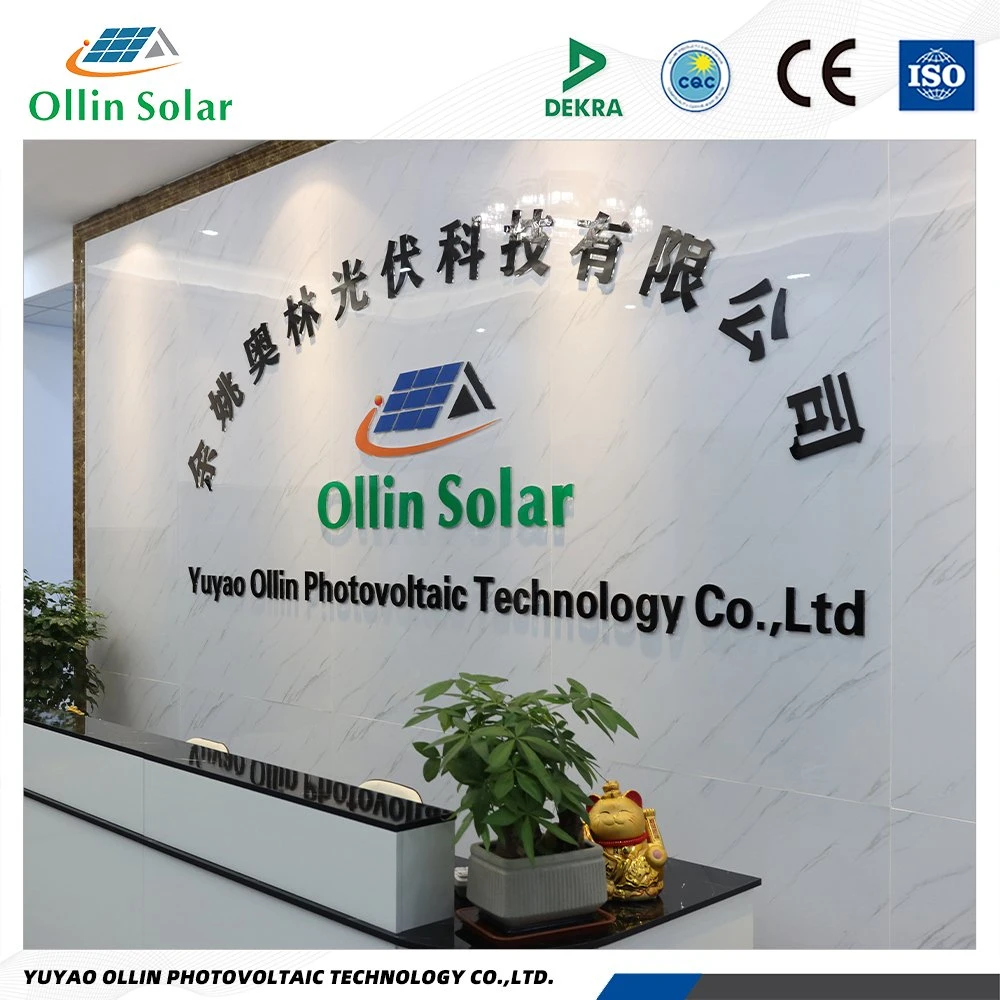 China Manufacturer Wholesale/Suppliers 535W 540W 545W 550W Flexible Half Cell Solar Panel for Home Roof