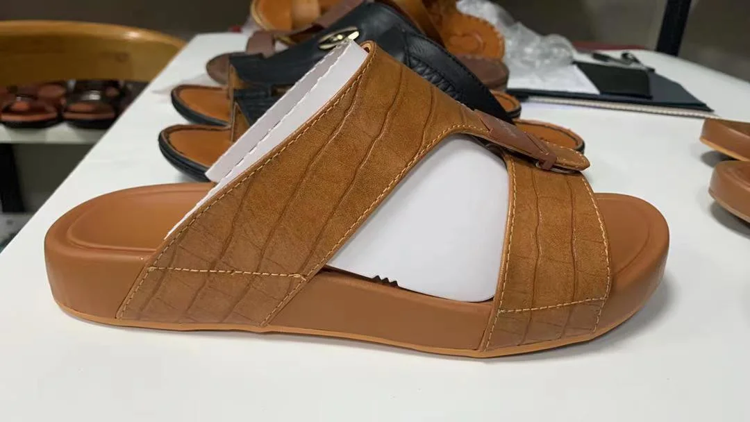 Wholesales Men&prime; S Slipper PU Upper Sandals Arabic Slipper