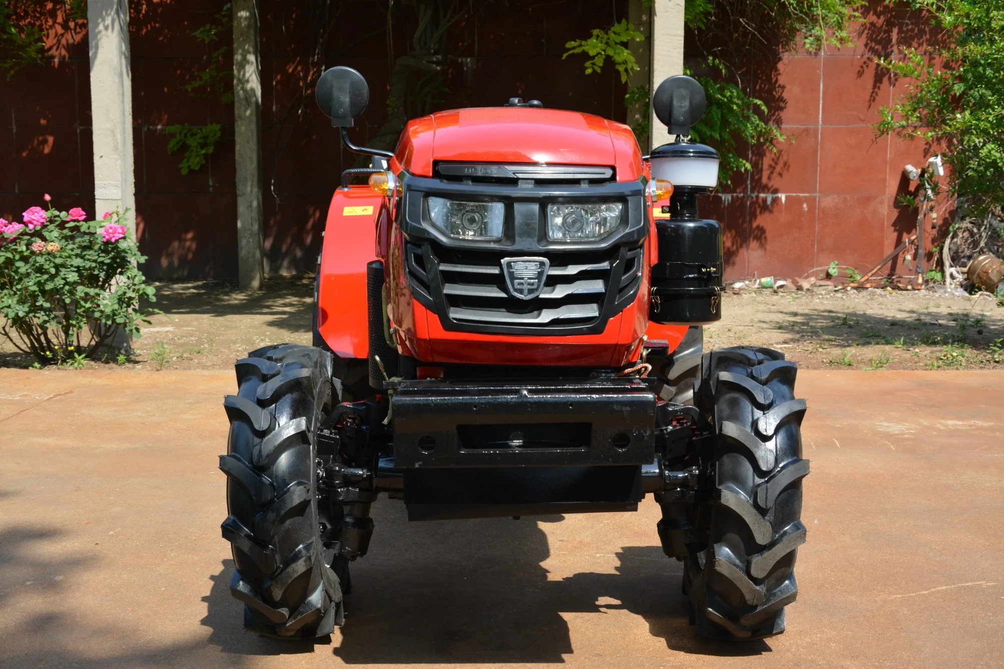 Low Price Mini Tractor Remote Control Tractor for Sale Made China