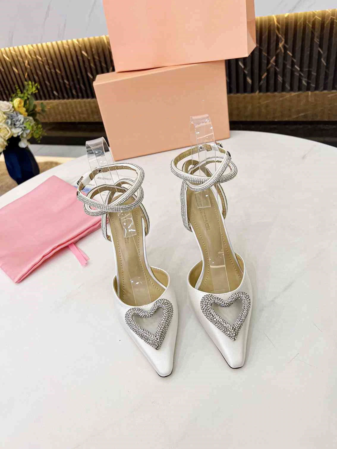 New Arrival Shiny Love Heart Elegance Stiletto Heels Bride Wedding Silk Leather Ladies Shoes