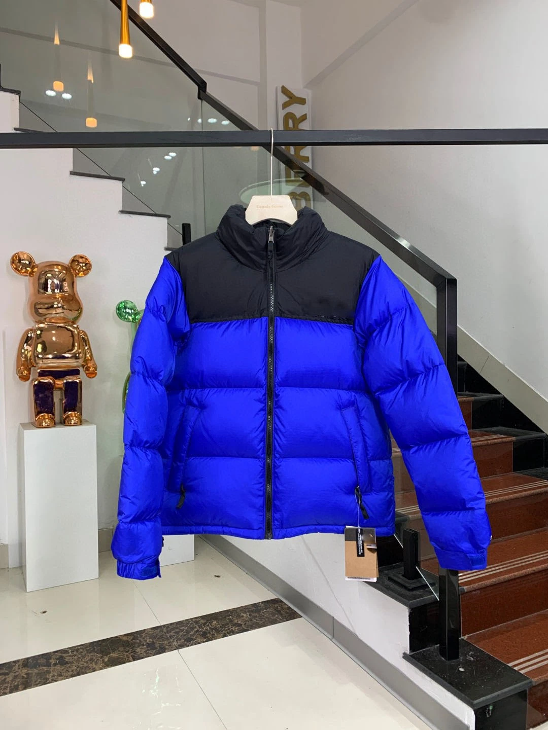 Vestuário de inverno Outwear Designer Outwear casaco com enchimento de marca atacado