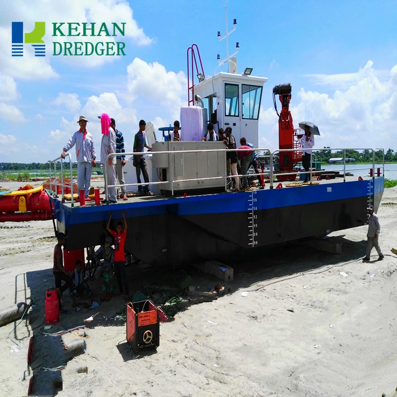 Multipurpose Work Ships Carry Fresh Water From The Sea