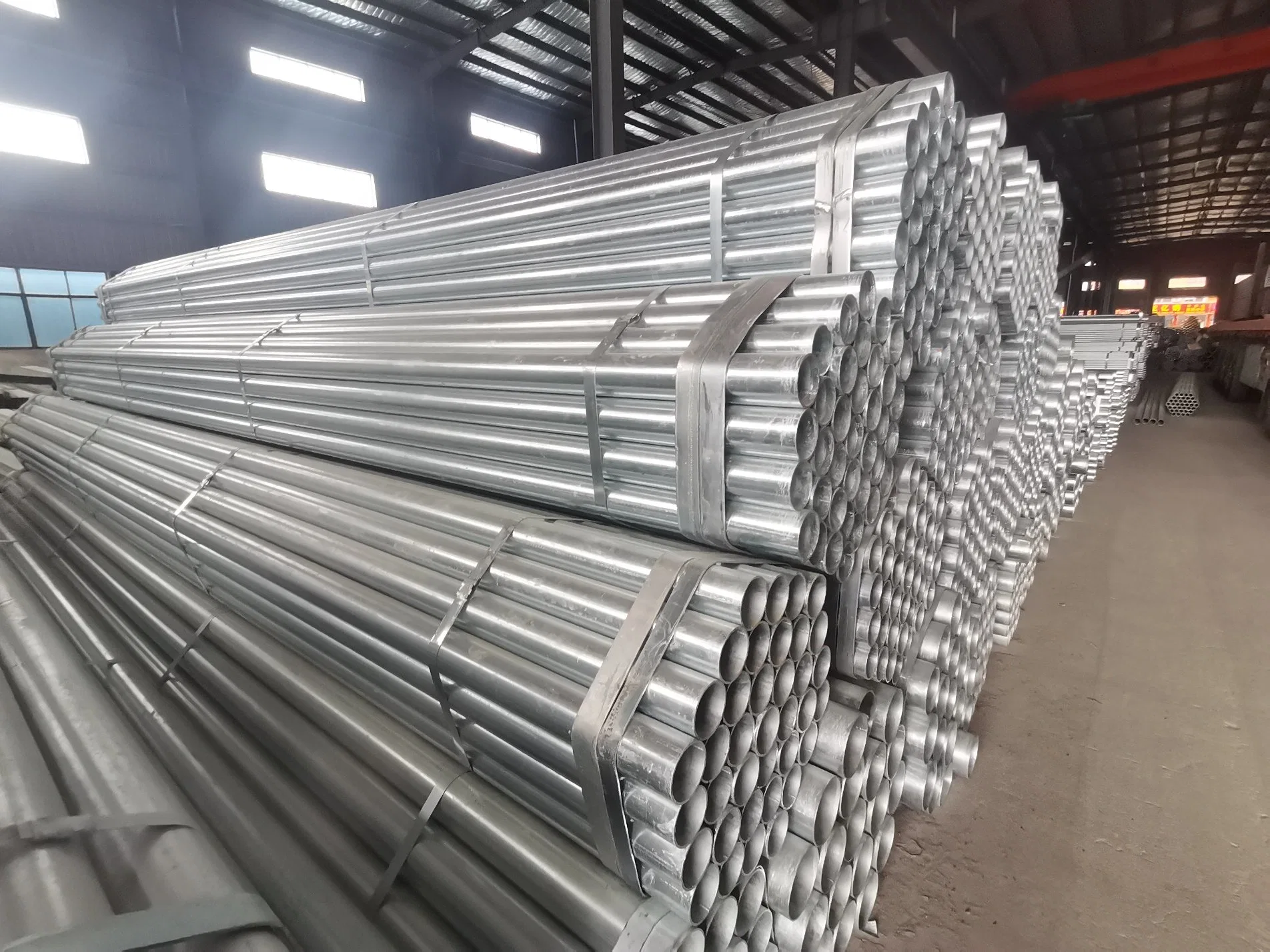 China fábrica médio quente Q195 P235 P345 sem costura ou Ronda soldados galvanizados carbono galvanizado tubo tubo de aço