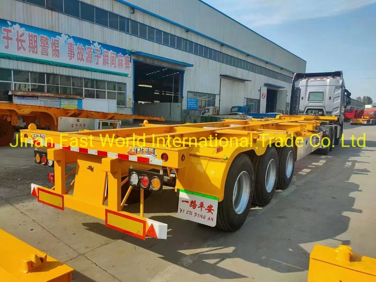 Heavy Machine Carrier Lowbed Semi Trailer Professional Supplier