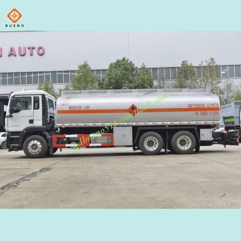 New Sinotruk HOWO 4*2 Rhd Right Hand Drive Small Fuel Oil Gasoline Tank Truck 5000liters 6000L