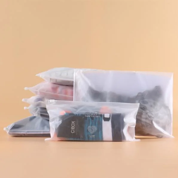 Self-Sealing Clothing Zipper Packaging PE Plastic Bags 38*45