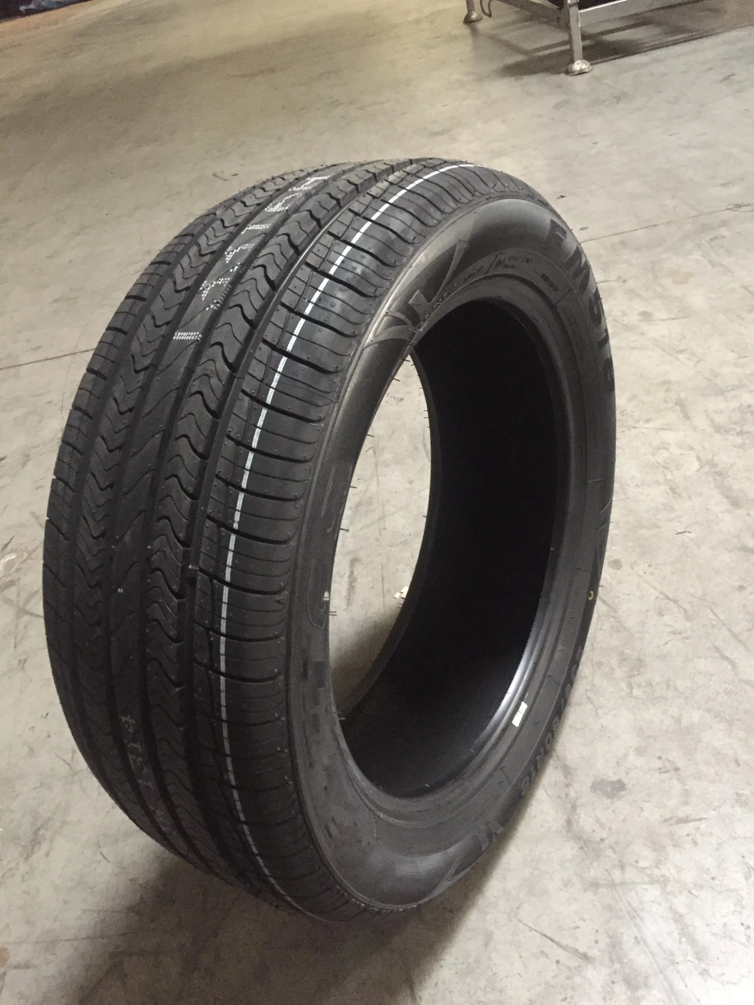 Reifen für SUV-Räder, HT Highway Tire, 235/60R18 18inch SUV Tire, Thailand Herstellung Reifen