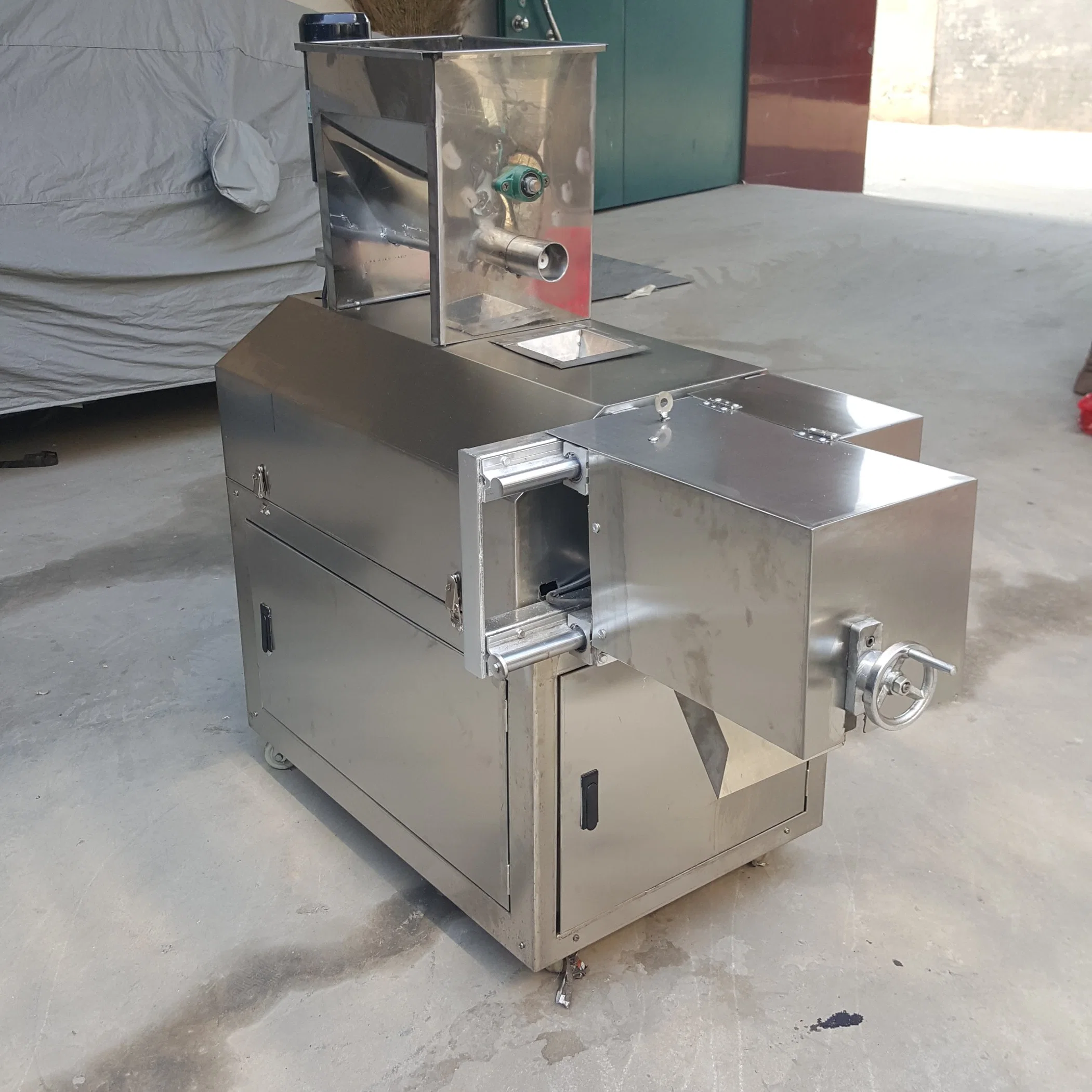 Commercial Puffed Corn Extruder Corn Puff Snack Extruder