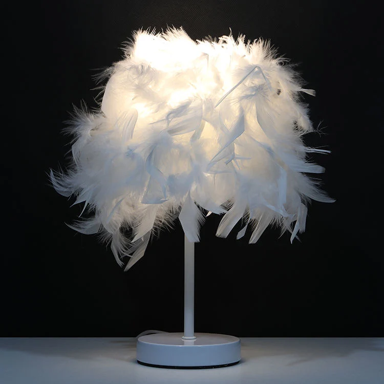 Best Selling Gift European Decoration Feather Indoor Modern Bedroom LED Table Lamp