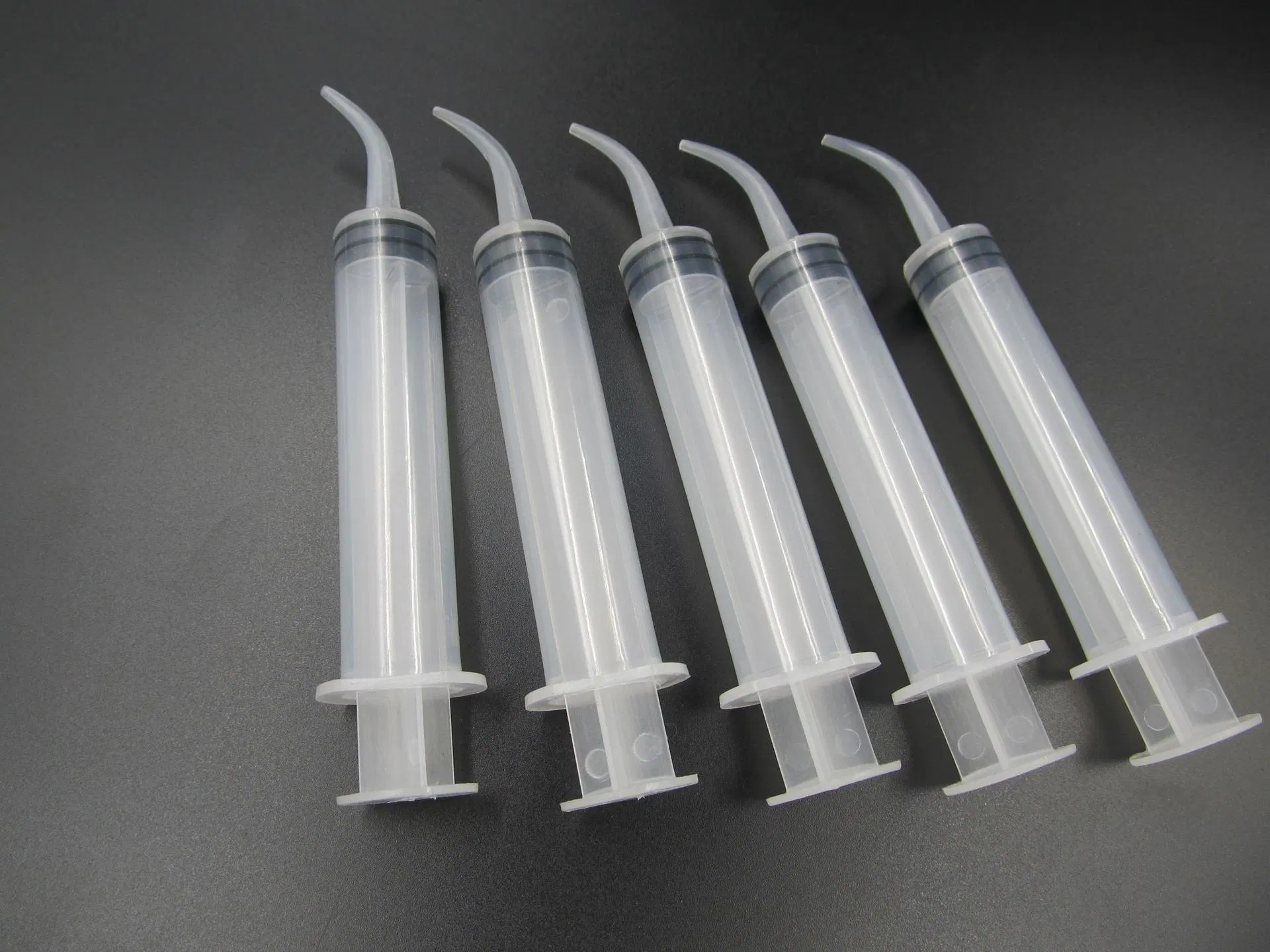 Plastic Denture Teeth Irrigation Curved Tip Syringe