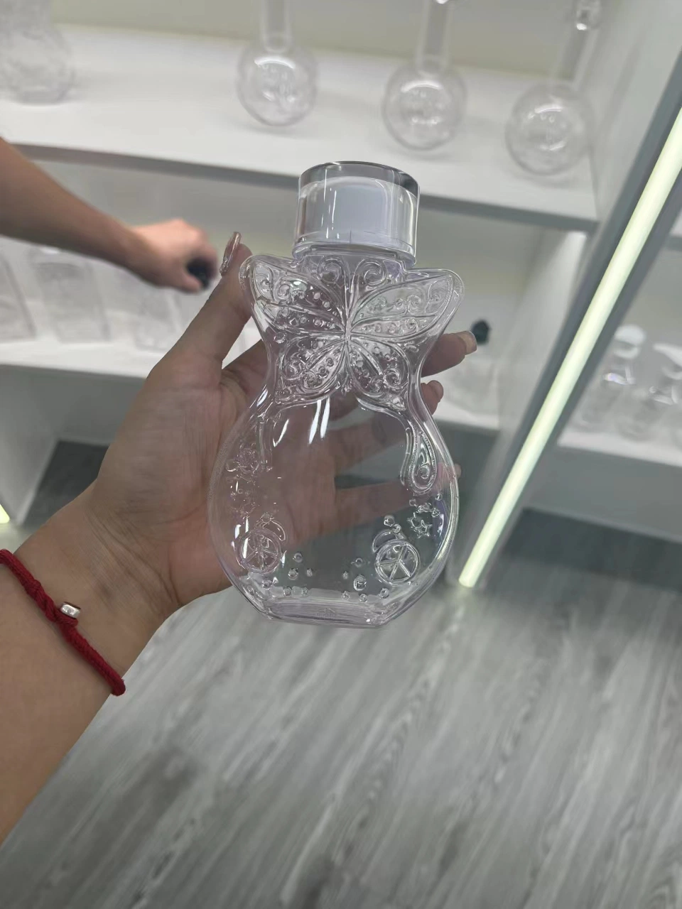 Botella de perfume; botella de crema BB; botella de crema de barrera; botella de esencia de loción; botella transparente