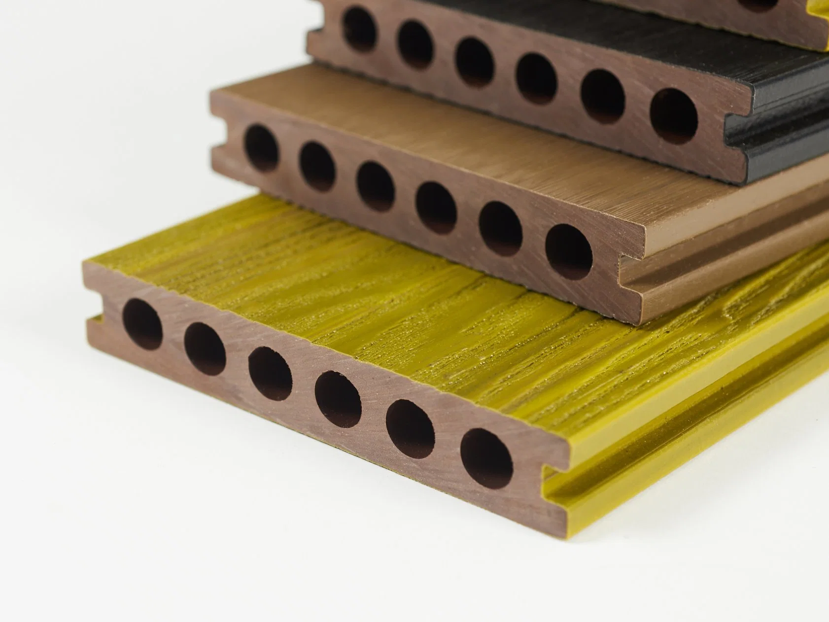 China Fabricación Terrance exterior impermeable resistente al moho WPC Co-Extrusion techado compuesto de plástico de la superficie del suelo de madera